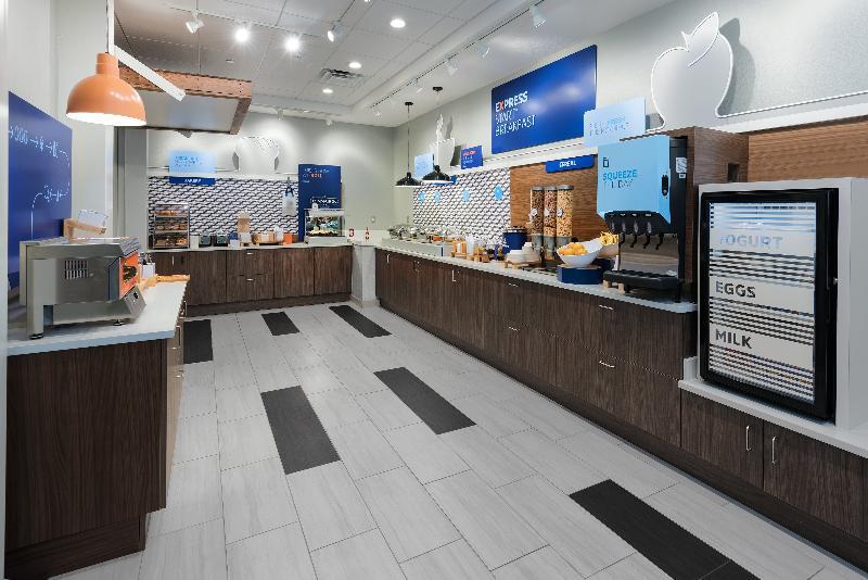 Holiday Inn Express & Suites Bryan - College Station By Ihg Kültér fotó